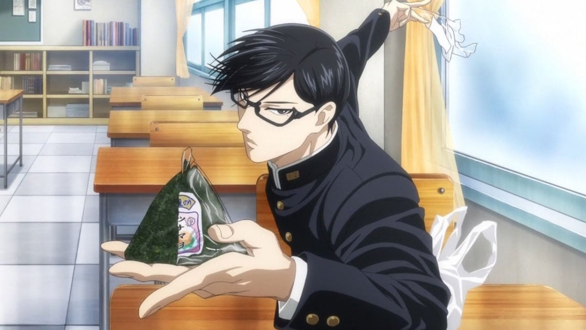 Sakamoto eating onigiri in a cool way